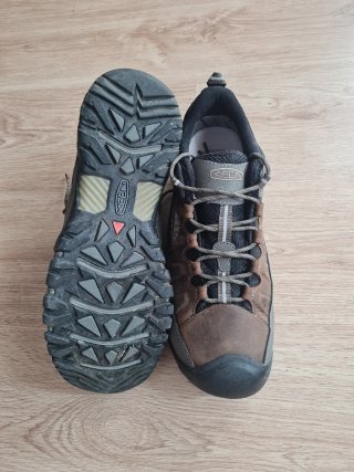 Botas de trekking Keen marrones