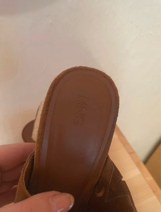 Sandalias Mango esparto tacón marrón