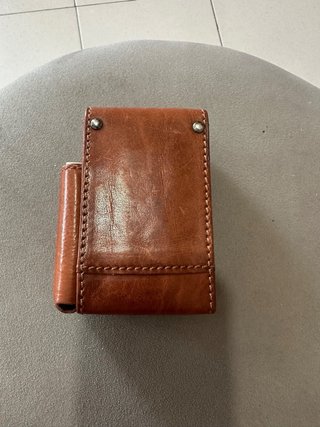Porta sigarette Balenciaga in pelle con fiammiferi