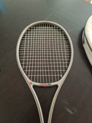 Raqueta de Tenis Spalding Formula 20 con su funda