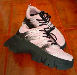 Zapatillas marca Bershka