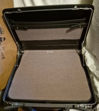 Valigetta rigida Samsonite nera
