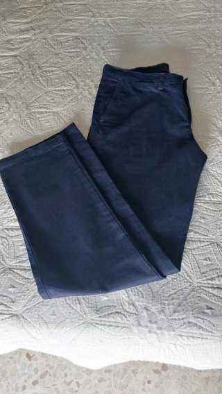 Pantalón chino hombre azul