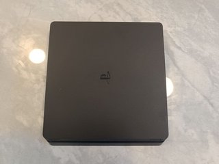 PS4 Slim 1TB + Mando Nero v13.52