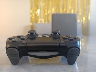 PS4 Slim 1TB + Mando Nero v13.52