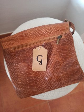 Cartera de piel