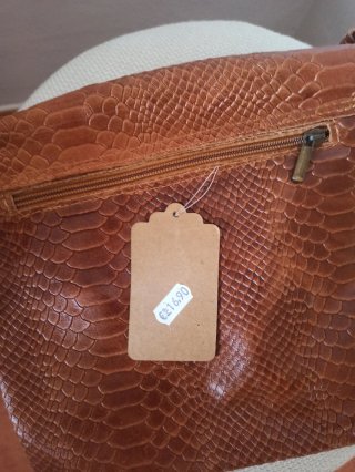 Cartera de piel
