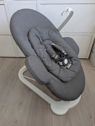 Pack Trona Stokke Steps, hamaca bebé y 2 fundas