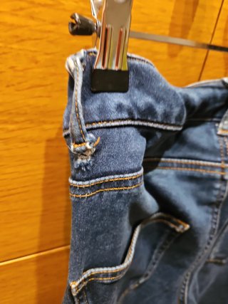 REGALO pantalones vaqueros mujer.