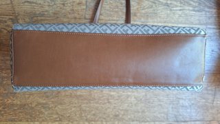 Bolso Tommy Hilfiger Gris y Marrón
