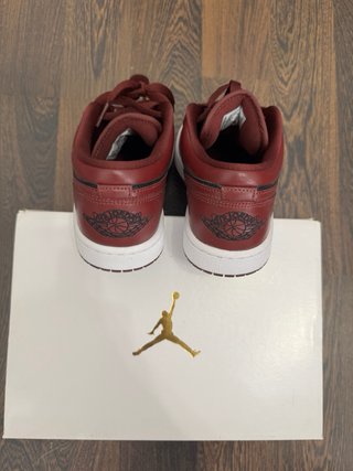 Jordan 1 Low Negro/Rojo
