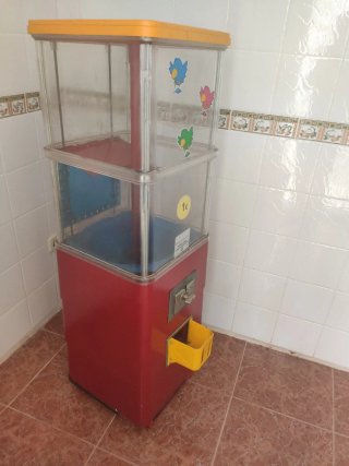 Máquina de bolas sorpresa años 90