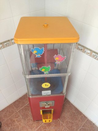 Máquina de bolas sorpresa años 90