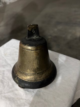 Campana antica in ottone