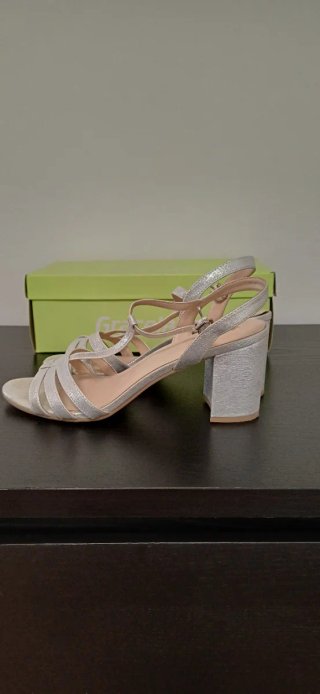 Zapatos de fiesta plateados tacón usados 1 vez