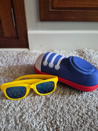 Gafas de sol infantiles amarillas