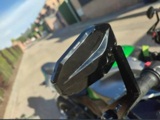 Kawasaki Z900 Negra y Verde