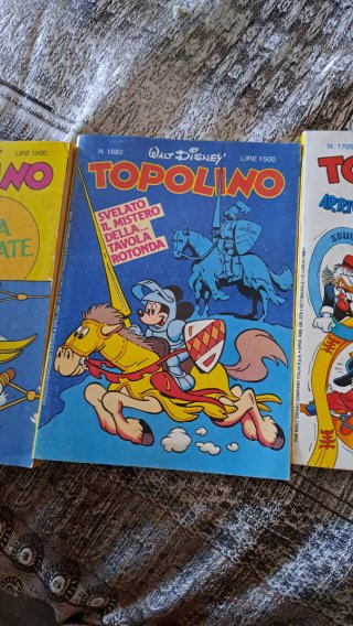 Fumetti Topolino (prezzo esposto in lire)