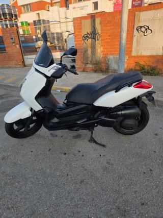 Yamaha XMAX 125cc swap 250cc