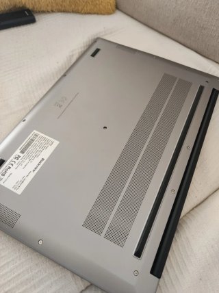 Portátil 16" 512GB PARA ESTRENAR