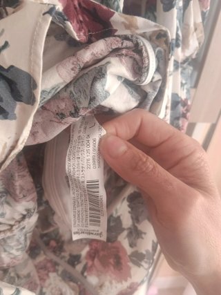 Vestido Stradivarius floral talla L