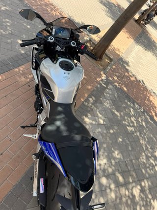 Moto Zontes 703RR Blanca y Azul