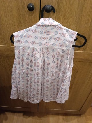 Lote 3 camisas sin mangas estampadas