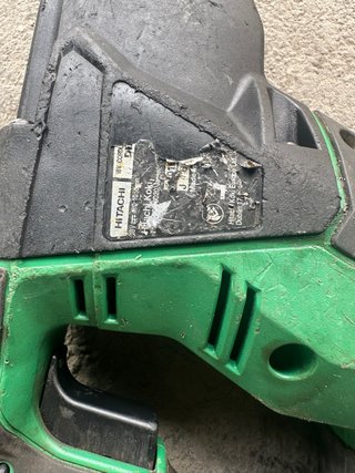 Taladro percutor Hitachi 18V + Batería y Cargador