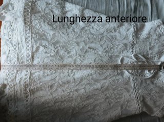 Abito in pizzo bianco