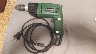 Taladro percutor STAYER W700 A