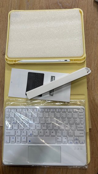 Funda Teclado Raton iPad A16 11gen +  Metapen A8