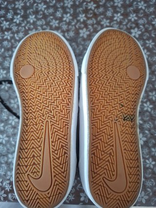 Tenis Nike SB Negros y Blancos