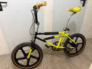 Bmx Gac Akimoto Amarilla