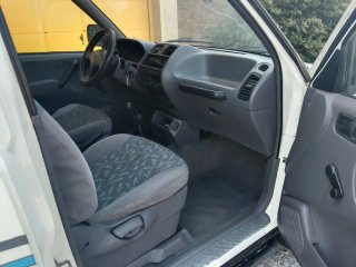 Nissan Terrano II 2000