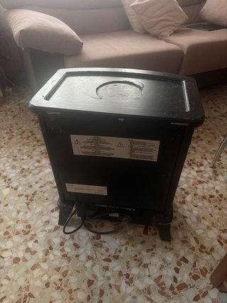 Calefactor eléctrico tipo chimenea