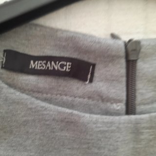 Tubino grigio MESANGE elegante con fasce scolpent