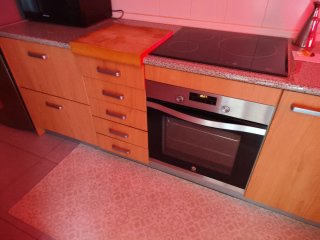 Muebles de cocina y encimera de madera