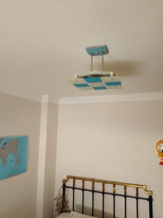 Lámpara de techo dormitorio azul y blanco