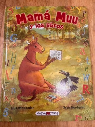 Mamá Muu y los libros