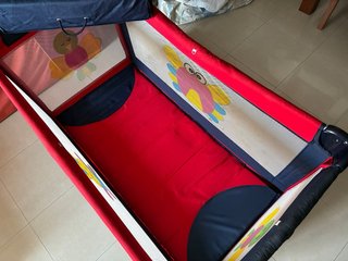 Cuna de viaje y colchón plegable con funda