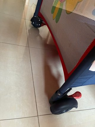 Cuna de viaje y colchón plegable con funda