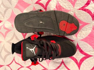 Jordan 4 Retro Thunder Red