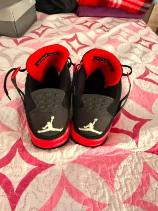 Jordan 4 Retro Thunder Red