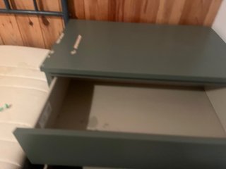 Cajonera/Cómoda Verde