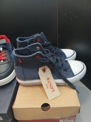 Lote 3 pares zapatillas niño talla 32