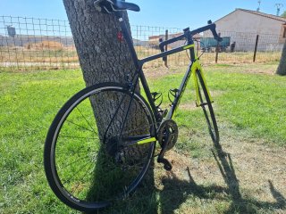 Bicicleta de carretera Megamo Core 30.