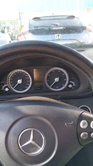 Mercedes-Benz Clase C 2006