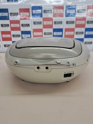 Reproductor de CD portátil con radio FM y USB