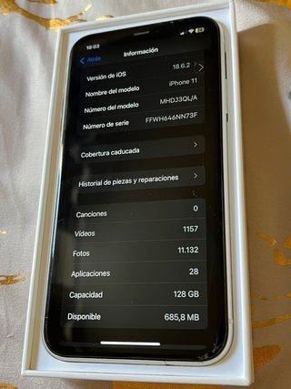 iPhone 11 Bianco + 6 Custodie