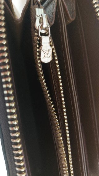 Louis Vuitton Zippy Monogram Marrone